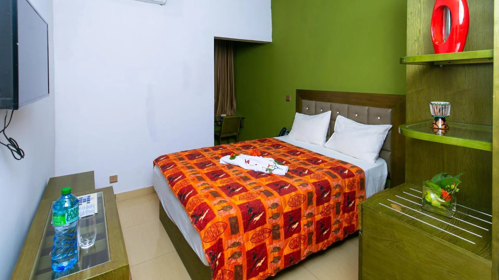 Wakola Hotel Cheikh Anta Diop Dakar